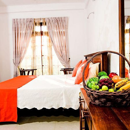 Heavens Door Guest Inn Kandy Esterno foto
