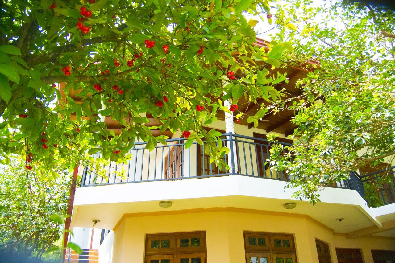 Heavens Door Guest Inn Kandy Esterno foto